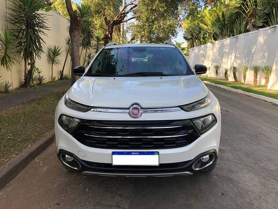 FIAT TORO 2.0 16V TURBO DIESEL VOLCANO 4WD AT9